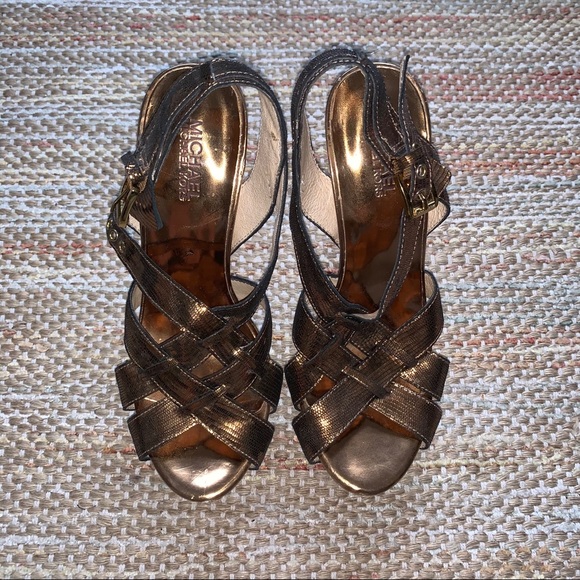 Micheal Kors Gold Platform High Heels - Picture 5 of 6